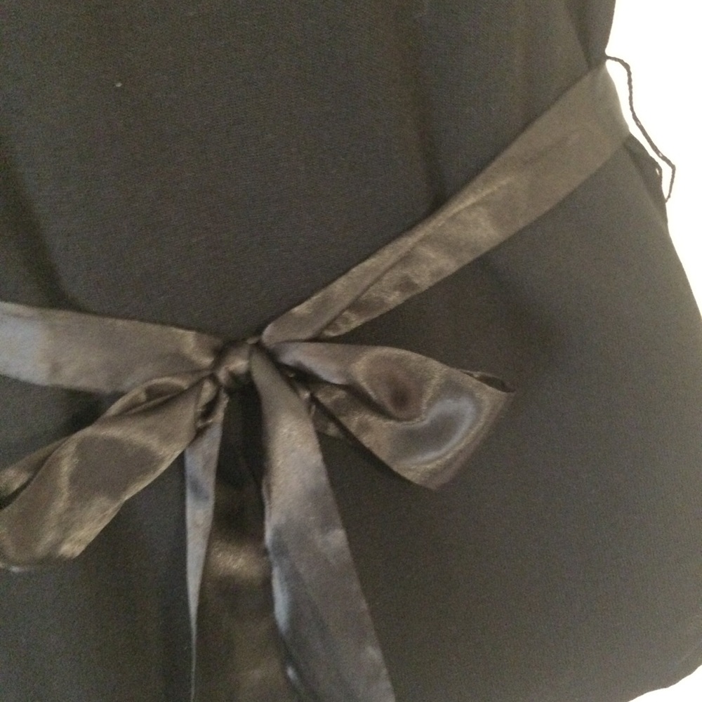 2/$10! LAST CHANCE! Grace Ribbon Flower Shirt - Picture 3 of 5